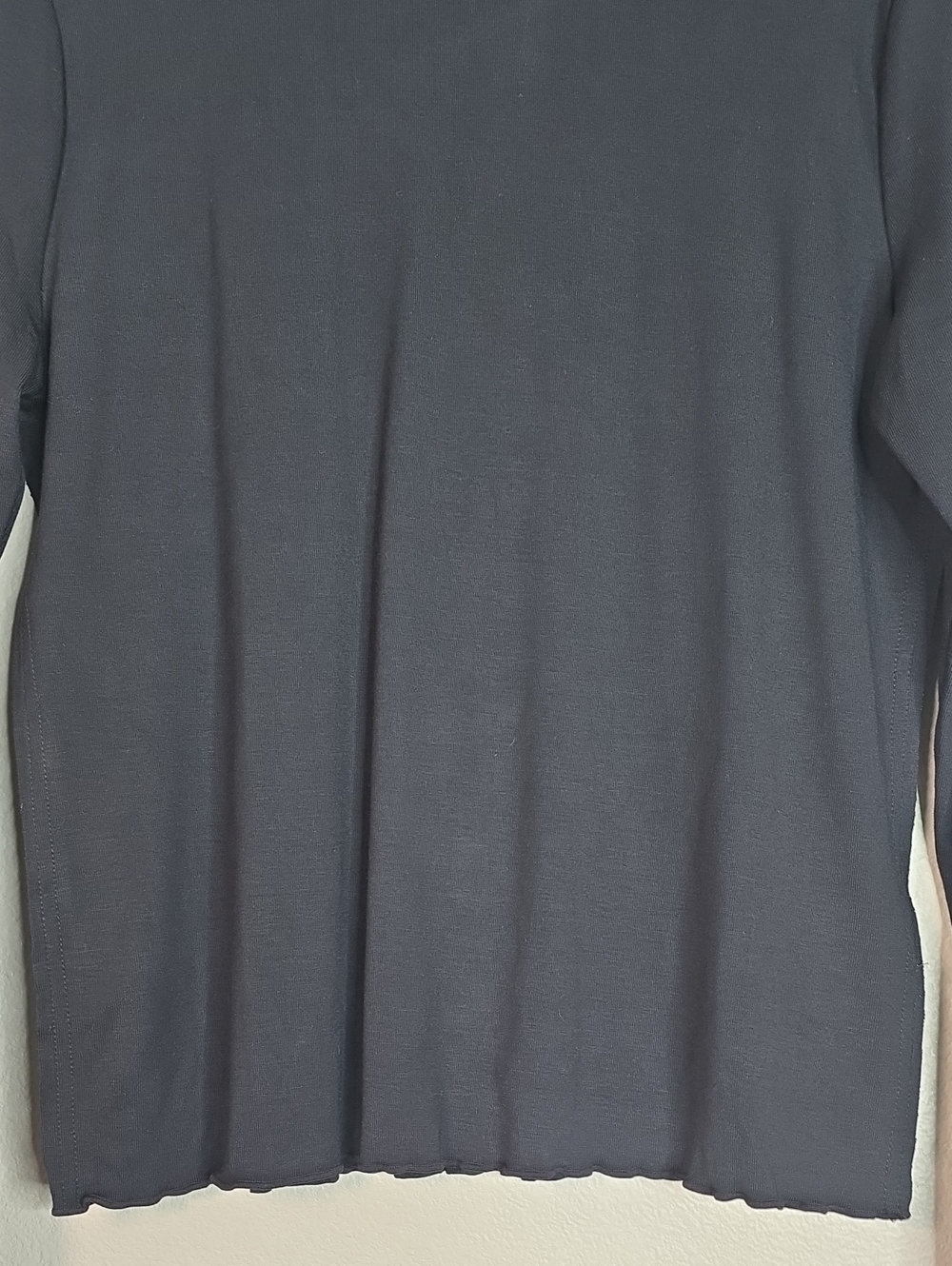 J. Crew Black Long-Sleeve Crewneck Top with Button Cuff Detail Size Large Nwt. - Picture 2 of 7